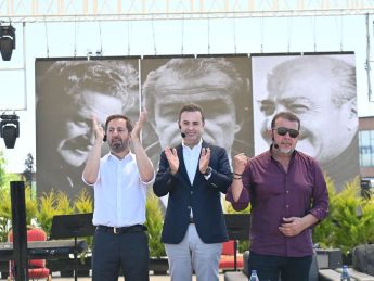 buyuksehirden_nazim_hikmet_anisina_anlamli_program___11-345x259 Büyükşehir’den, Nazım Hikmet anısına anlamlı program 