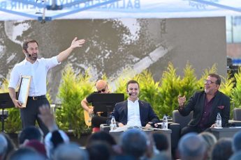 buyuksehirden_nazim_hikmet_anisina_anlamli_program___13-345x230 Büyükşehir’den, Nazım Hikmet anısına anlamlı program 