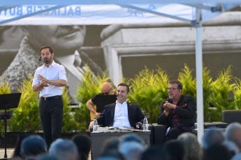 buyuksehirden_nazim_hikmet_anisina_anlamli_program___2