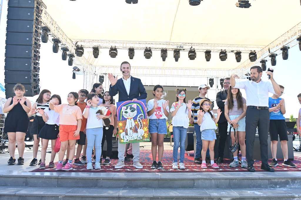 buyuksehirden_nazim_hikmet_anisina_anlamli_program___3