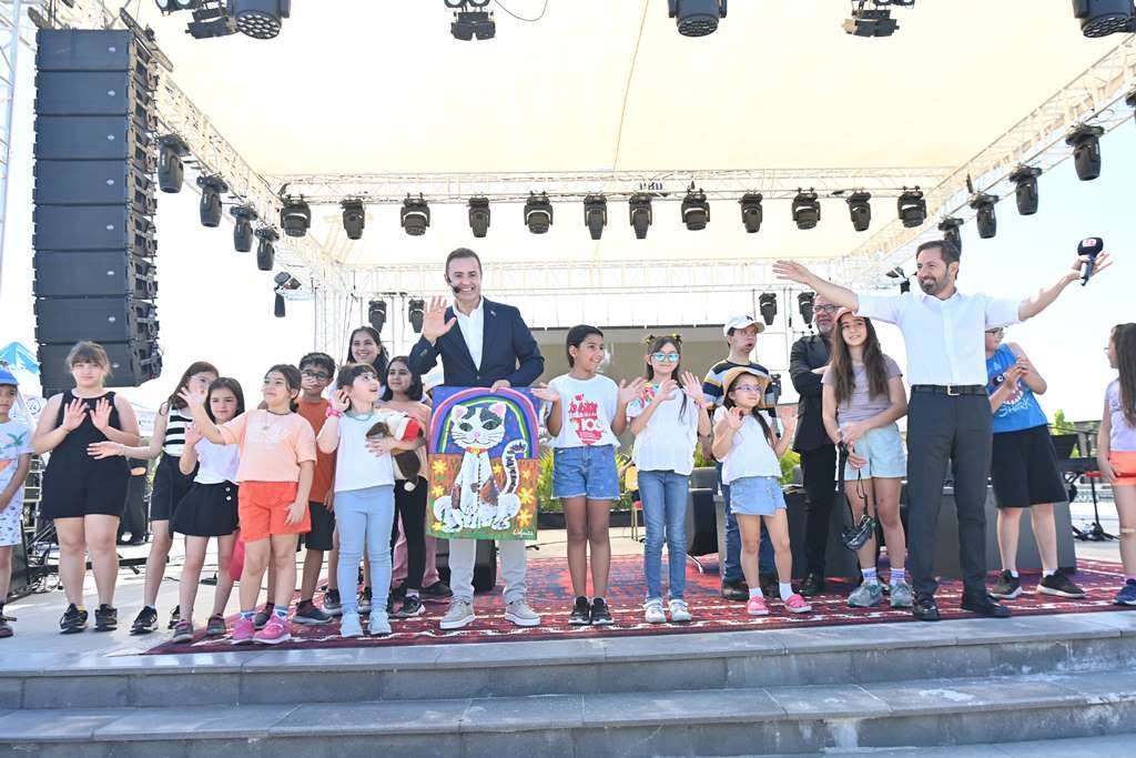 buyuksehirden_nazim_hikmet_anisina_anlamli_program___4 Büyükşehir’den, Nazım Hikmet anısına anlamlı program 