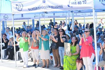 buyuksehirden_nazim_hikmet_anisina_anlamli_program___7