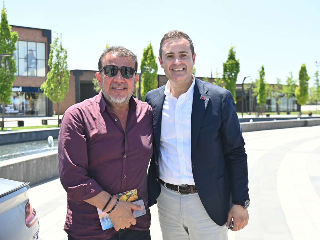 buyuksehirden_nazim_hikmet_anisina_anlamli_program___9 Büyükşehir’den, Nazım Hikmet anısına anlamlı program 