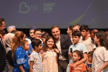 gelecegin_teknoloji_liderleri_sertifikalarini_baskan_akindan_aldi_4