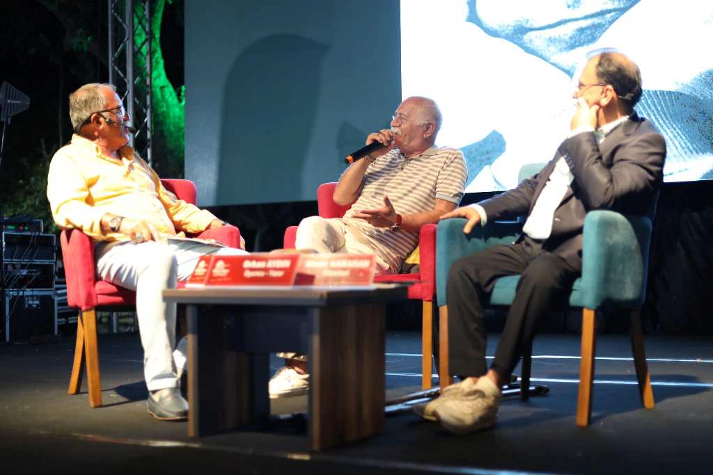 14 BURHANİYE 5. KİTAP FUARI İKİNCİ GÜNÜNÜ GERİDE BIRAKTI