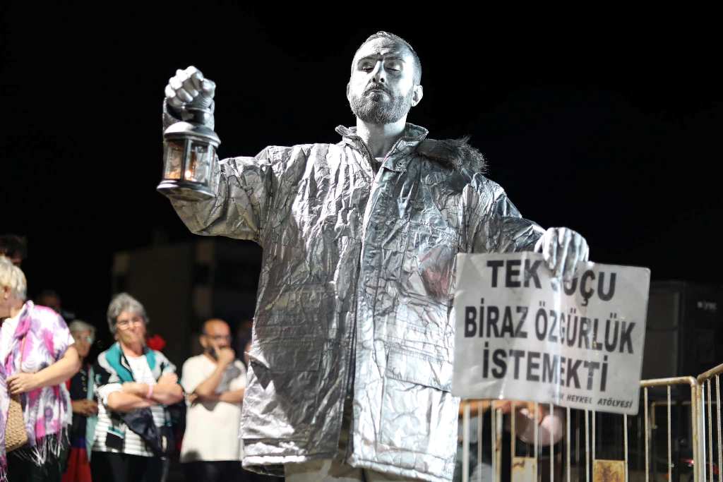 4-10 BURHANİYE 5. KİTAP FUARI İKİNCİ GÜNÜNÜ GERİDE BIRAKTI