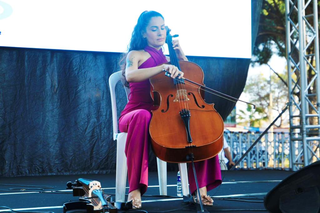 7-4 Burhaniye Kitap Fuarında Bugün Yaşananlar | Açık Hava Sinemasında Perihan Savaş Rüzgarı