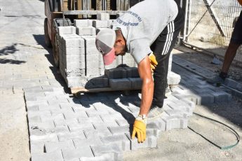 Edremit Belediyesi yol çalışmalarına devam ediyor (5)