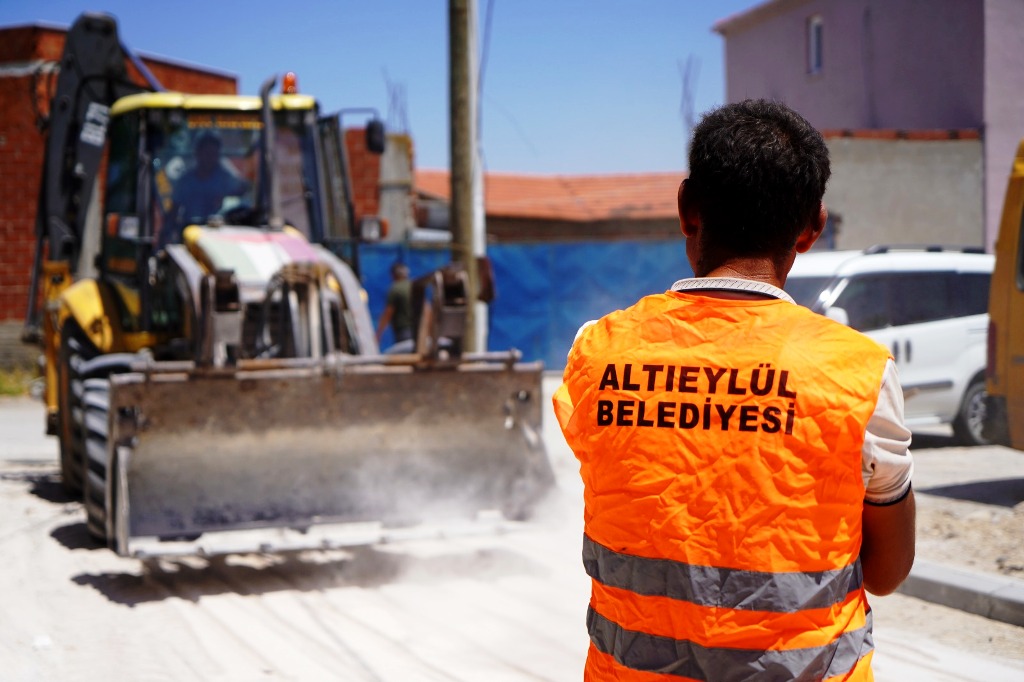 WhatsApp-Image-2024-07-08-at-15.11.51-2 MAHALLE SAKİNLERİ İSTEDİ BAŞKAN ŞEHİRLİ YAPTI