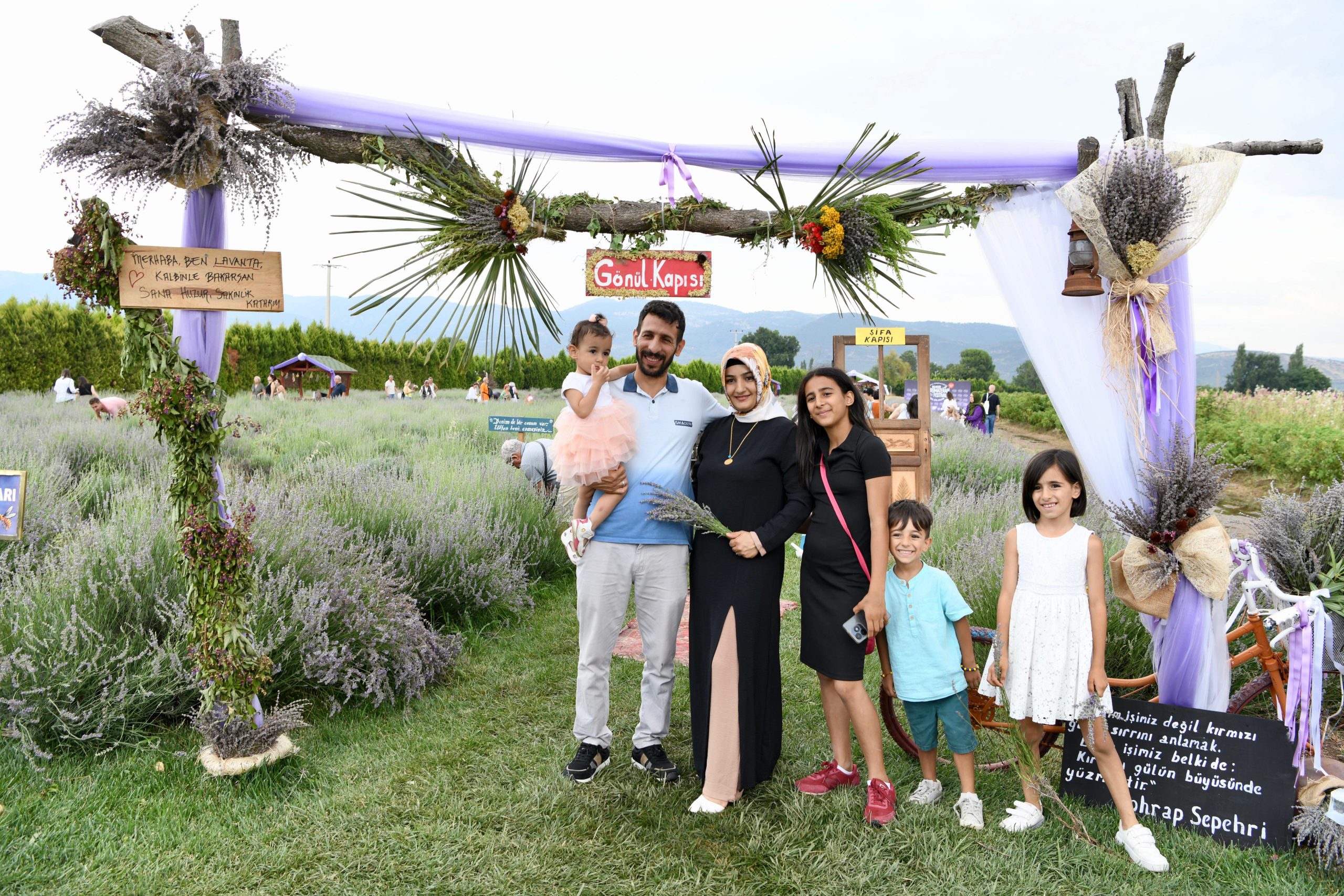 balikesir_5._aromaterapi_festivali_kapilarini_araladi_16-scaled Balıkesir 5. Aromaterapi Festivali kapılarını araladı