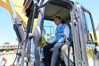 baskan_akin_ayvalikin_su_sorununu_tarihe_gomecek_8-345x230 Başkan Akın, Ayvalık’ın su sorununu tarihe gömecek