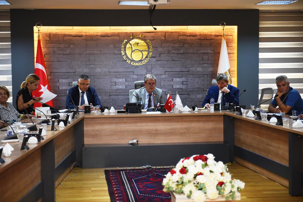 baski_muhtarlarla_mahallelerin_su_problemini_gorusuyor_3