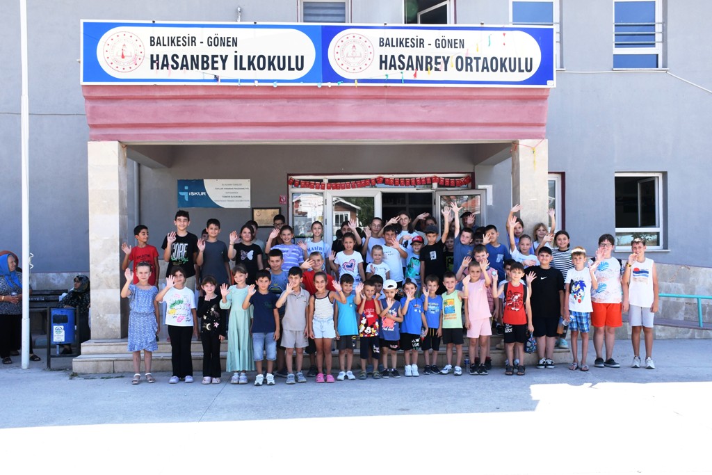 bbb_kirsalin_cocuklarini_vr_gozluklerle_bulusturmaya_devam_ediyor_1 Kırsalın çocukları, Atatürk ile buluşmaya devam ediyor