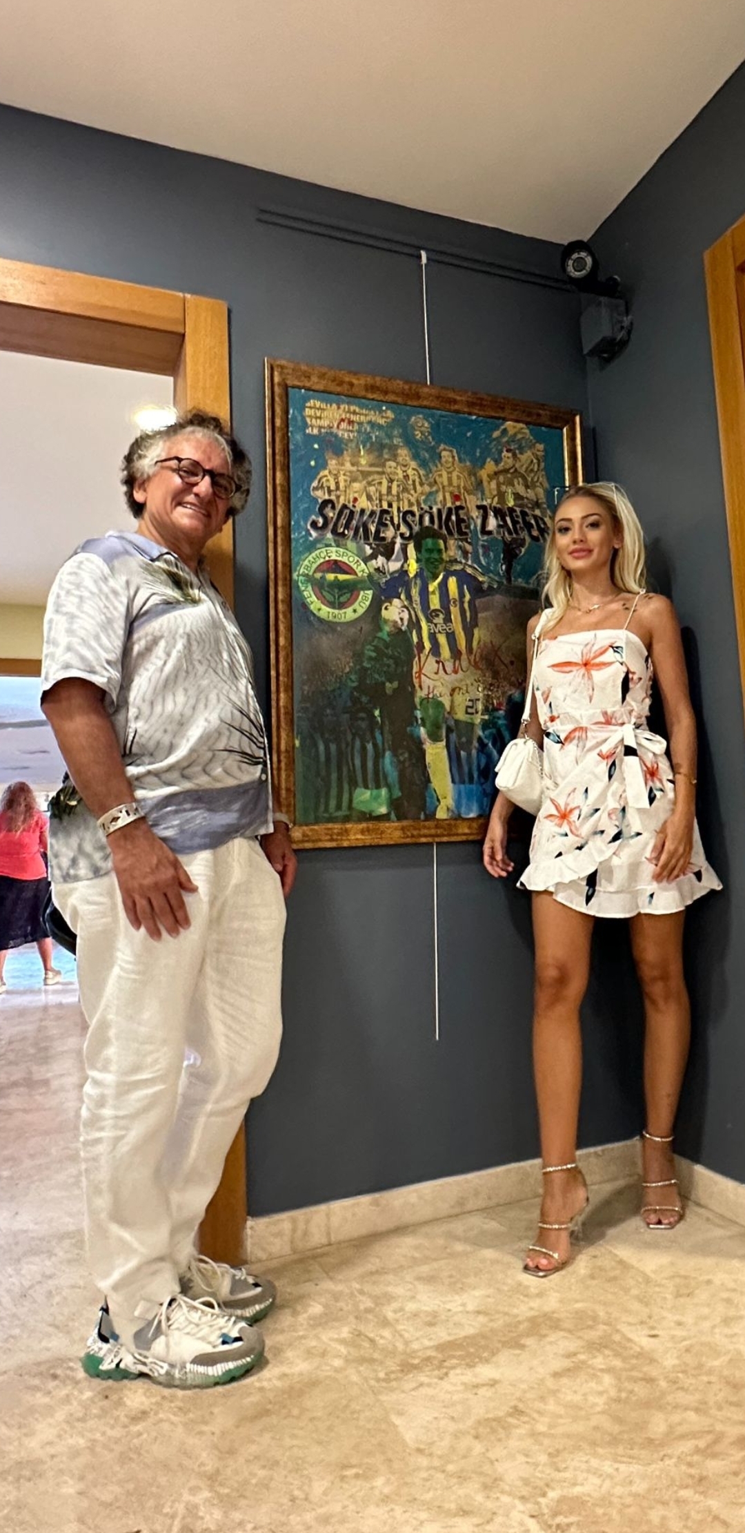 bedri-baykam-nevide-cicek-2 NEVİDE ÇİÇEK’İN SANAT MERAKI