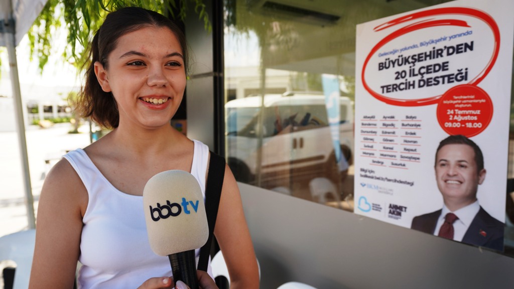 buyuksehirin_tercih_destegine_gencler_ilgi_gosteriyor_6 Balıkesir Büyükşehir Belediyesi Gençlere YKS Tercih Desteği Sunmaya Devam Ediyor