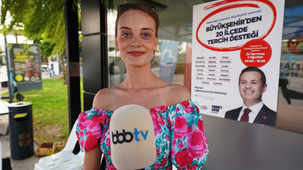 buyuksehirin_tercih_destegine_gencler_ilgi_gosteriyor_7 Balıkesir Büyükşehir Belediyesi Gençlere YKS Tercih Desteği Sunmaya Devam Ediyor