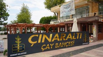 Altınoluk’un Tarihi Çınaraltı Çay Bahçesi yeniden açılıyor