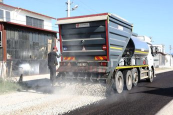 photo_2024-07-29_15-04-53-345x230 Edremit Belediyesi asfaltlama hamlesi başlattı