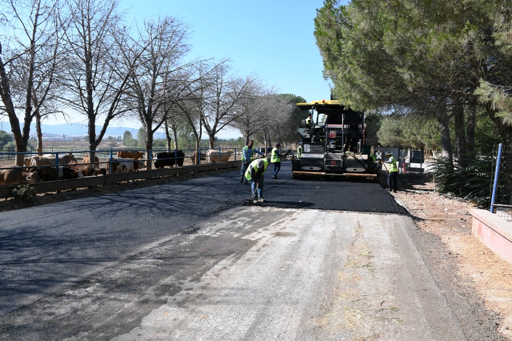 07.08.2024_yillardir_yapilmayan_yolu_baskan_akin_yapti_7 Yıllardır yapılmayan yolu Başkan Akın yaptı