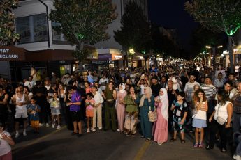 balikesirliler_milli_kuvvetlerin_hafta_sonu_kapanmasina_evet_dedi_2_custom