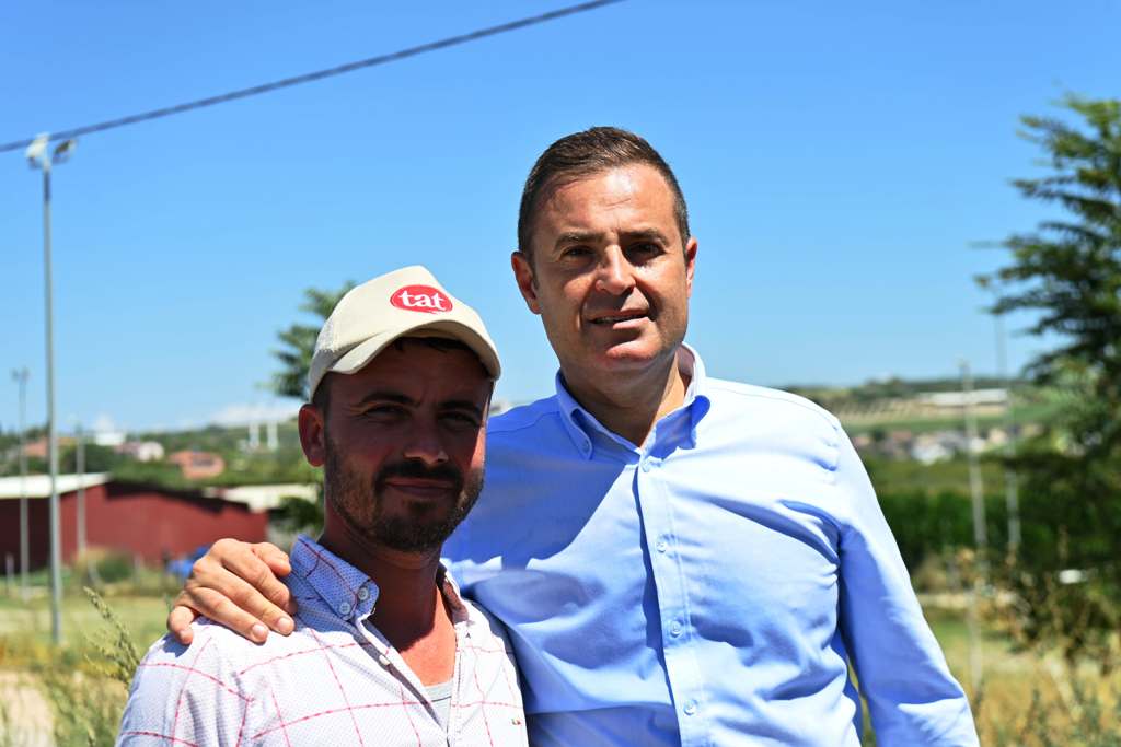 baskan_akin_domates_ureticisinin_sesi_oldu_14 Balıkesir'de Çiftçiler Eylem Yaptı: Başkan Akın Domates Üreticilerinin Sesi Oldu