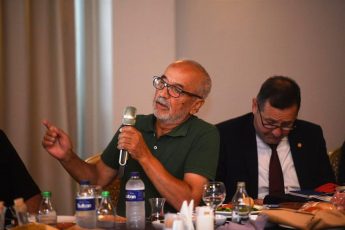 baskan_akin_karesi_merkez_muhtarlariyla_bir_araya_geldi_9
