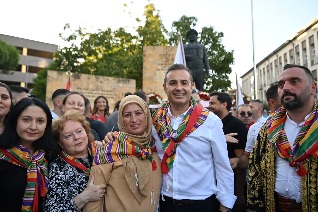 baskan_akin_kurtdereli_mehmet_pehlivana_sahip_cikacagiz_18 Başkan Akın: Kurtdereli Mehmet Pehlivan’a sahip çıkacağız
