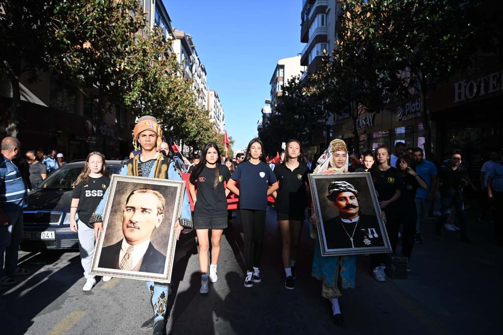 baskan_akin_kurtdereli_mehmet_pehlivana_sahip_cikacagiz_4-1 Başkan Akın: Kurtdereli Mehmet Pehlivan’a sahip çıkacağız