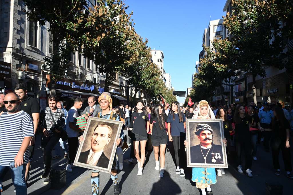 baskan_akin_kurtdereli_mehmet_pehlivana_sahip_cikacagiz_8 Başkan Akın: Kurtdereli Mehmet Pehlivan’a sahip çıkacağız