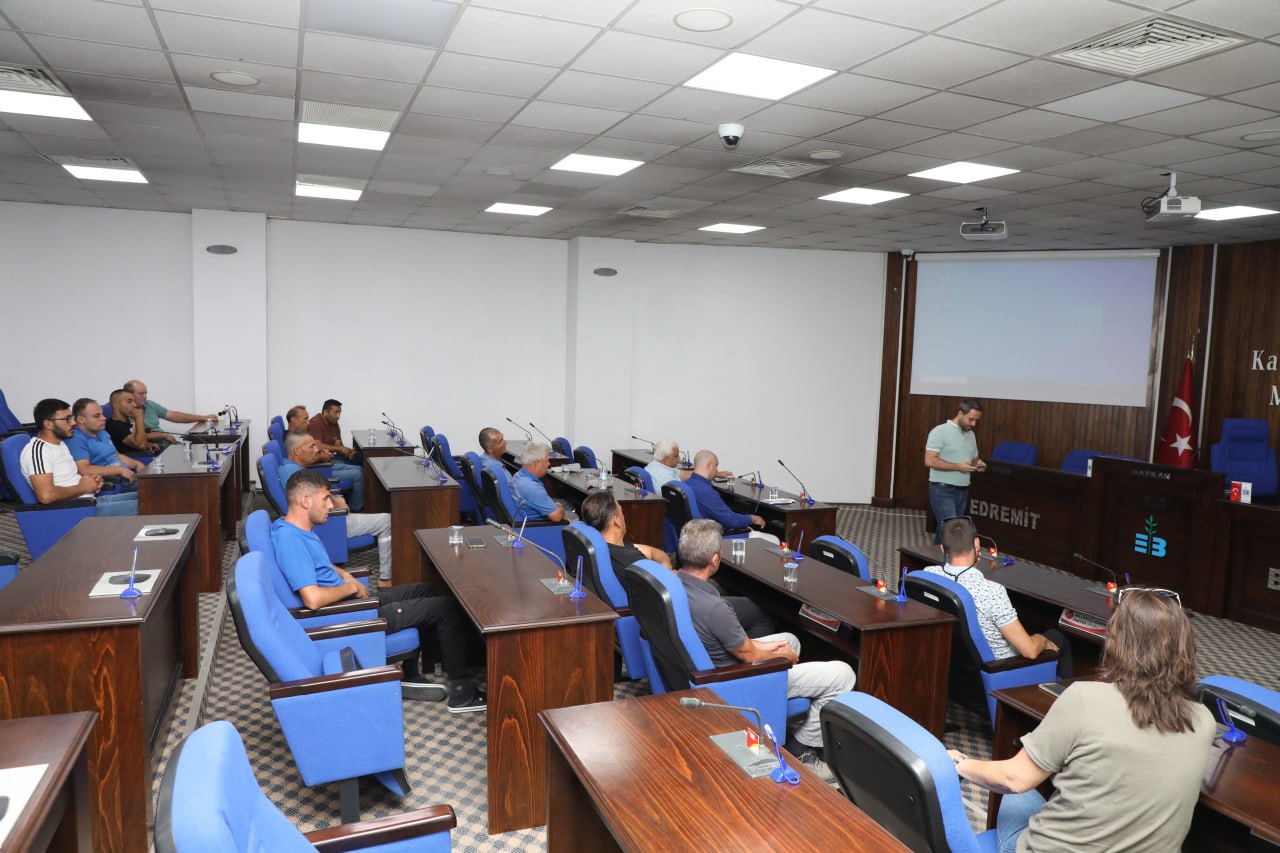 hizmet-ici-egitim-1 Edremit Belediyesi'nde Hizmet İçi Eğitim Programları Devam Ediyor