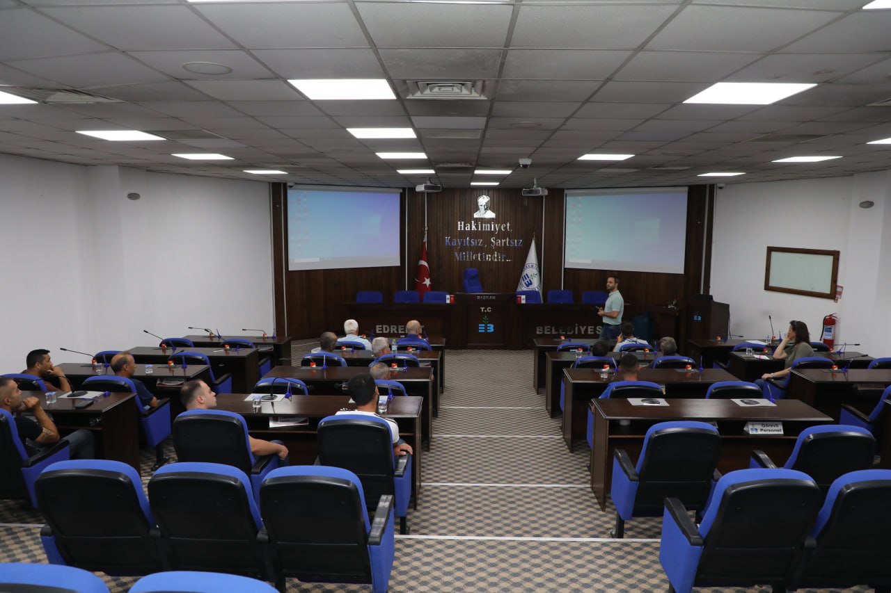 hizmet-ici-egitim-2 Edremit Belediyesi'nde Hizmet İçi Eğitim Programları Devam Ediyor