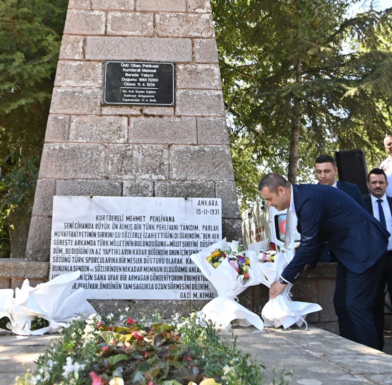 kurtderede_gures_heyecani_basladi_1 64. Geleneksel Kurtdereli Mehmet Pehlivan Yağlı Güreşleri Başladı