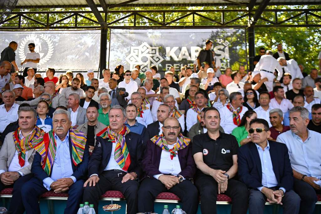 kurtdereli_gureslerinde_altin_kemerin_sahibi_enes_dogan_oldu_-11 Yağlı Güreşlerin kalbi Balıkesir’de attı