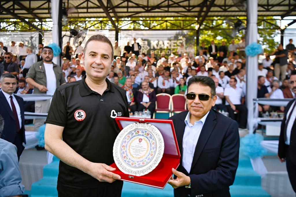 kurtdereli_gureslerinde_altin_kemerin_sahibi_enes_dogan_oldu_-13 Yağlı Güreşlerin kalbi Balıkesir’de attı