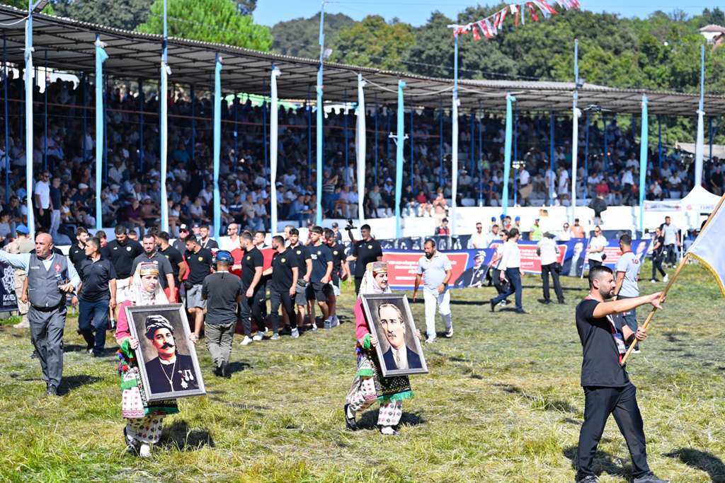 kurtdereli_gureslerinde_altin_kemerin_sahibi_enes_dogan_oldu_-15 Yağlı Güreşlerin kalbi Balıkesir’de attı