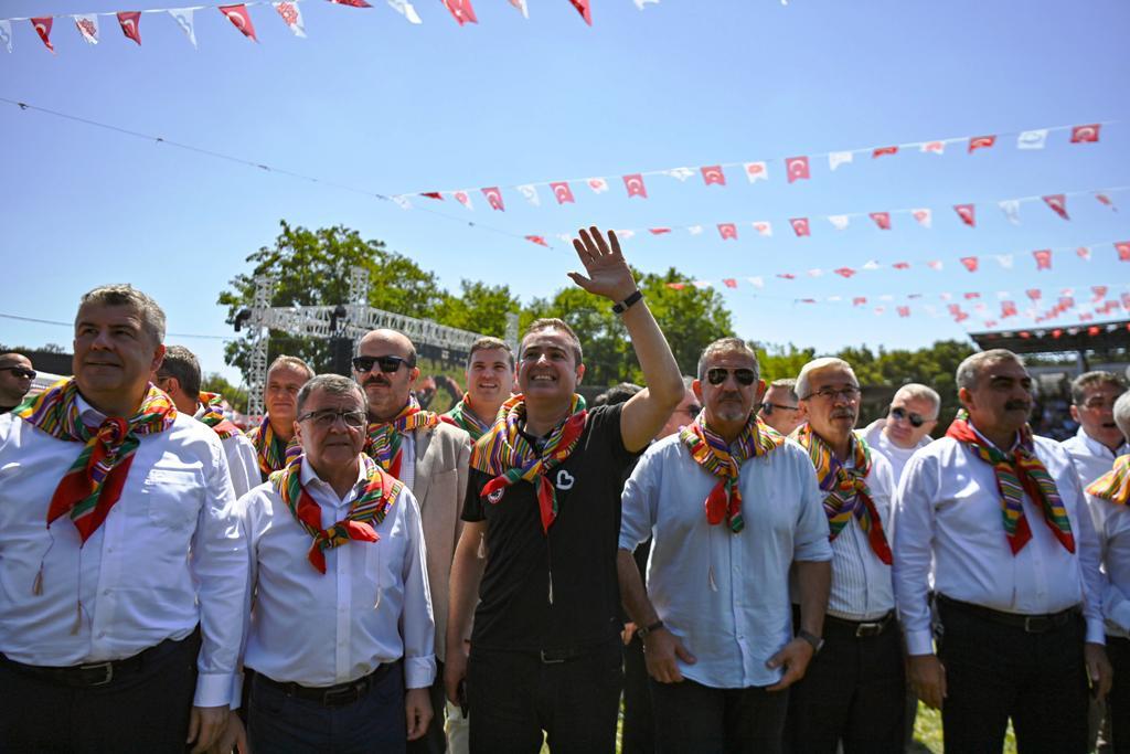 kurtdereli_gureslerinde_altin_kemerin_sahibi_enes_dogan_oldu_-2 Yağlı Güreşlerin kalbi Balıkesir’de attı
