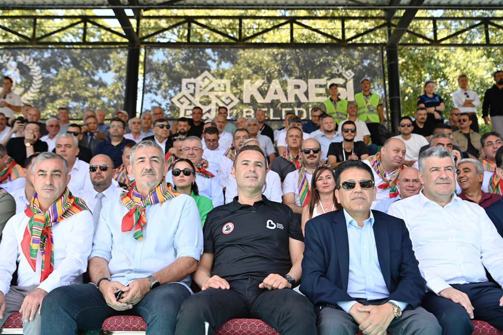 kurtdereli_gureslerinde_altin_kemerin_sahibi_enes_dogan_oldu_-21 Yağlı Güreşlerin kalbi Balıkesir’de attı