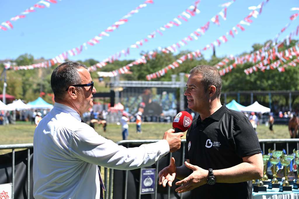 kurtdereli_gureslerinde_altin_kemerin_sahibi_enes_dogan_oldu_-31 Yağlı Güreşlerin kalbi Balıkesir’de attı