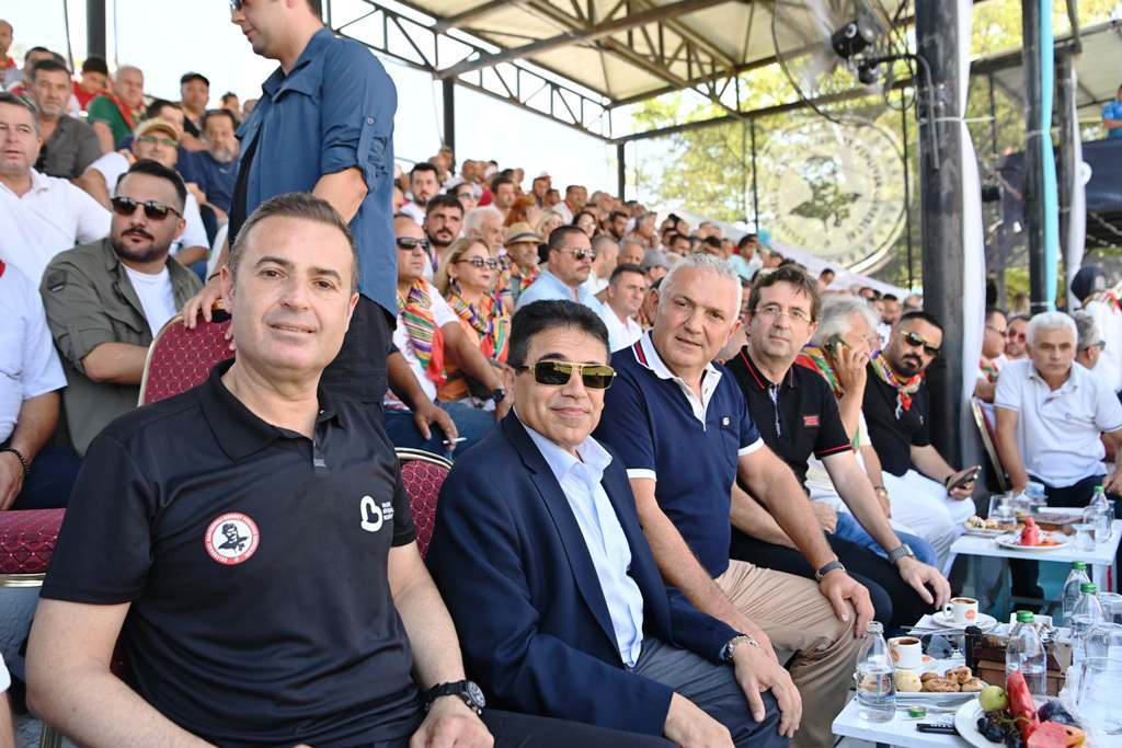 kurtdereli_gureslerinde_altin_kemerin_sahibi_enes_dogan_oldu_-32 Yağlı Güreşlerin kalbi Balıkesir’de attı