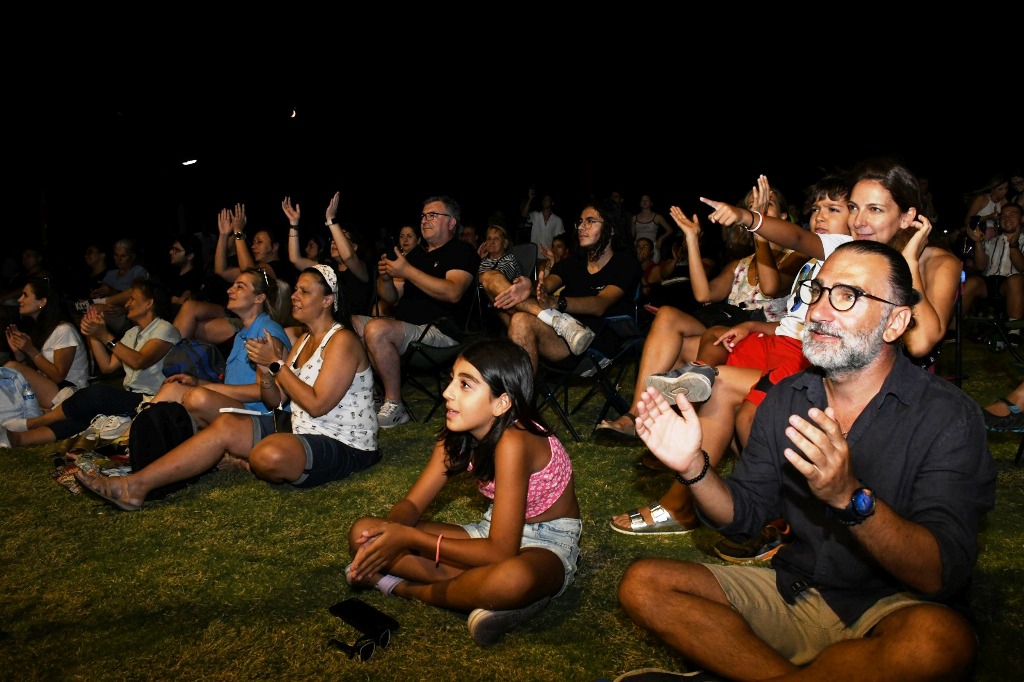 yaz_geceleri_buyuksehirin_konserleriyle_renklendi_4 Yaz geceleri, Büyükşehir’in konserleriyle renklendi