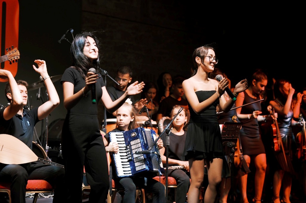 yaz_geceleri_buyuksehirin_konserleriyle_renklendi_9 Yaz geceleri, Büyükşehir’in konserleriyle renklendi