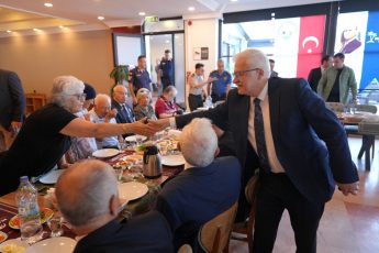 21-345x230 BURHANİYE BELEDİYESİ’NDEN GAZİLERE 19 EYLÜL KAHVALTISI