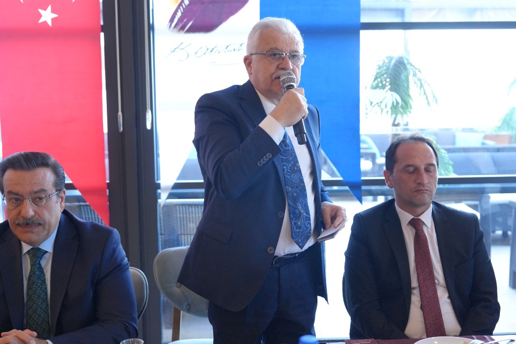 9 BURHANİYE BELEDİYESİ’NDEN GAZİLERE 19 EYLÜL KAHVALTISI