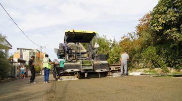 EDREMİT’TE YOL ÇALIŞMALARINA HIZ VERİLDİ