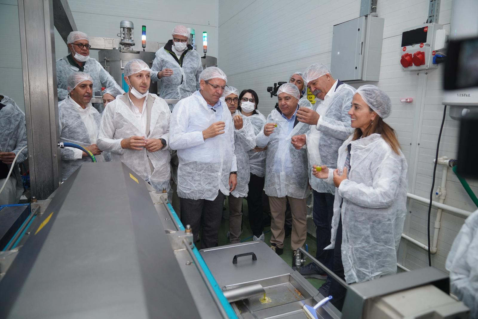 0000000000 AYVALIK’TAN DOPDOLU PROGRAMIYLA BİR FESTİVAL DAHA GEÇTİ