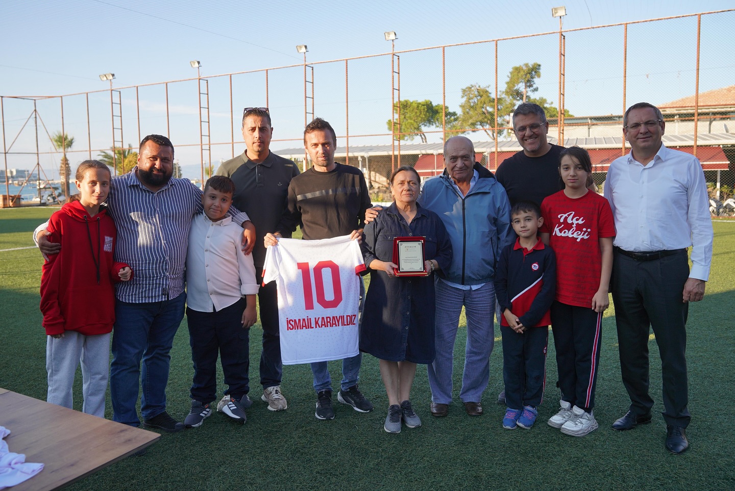 03-1 Başkan Ergin: “Ayvalıkgücü’nün efsanelerini rahmet ve özlemle anıyoruz”