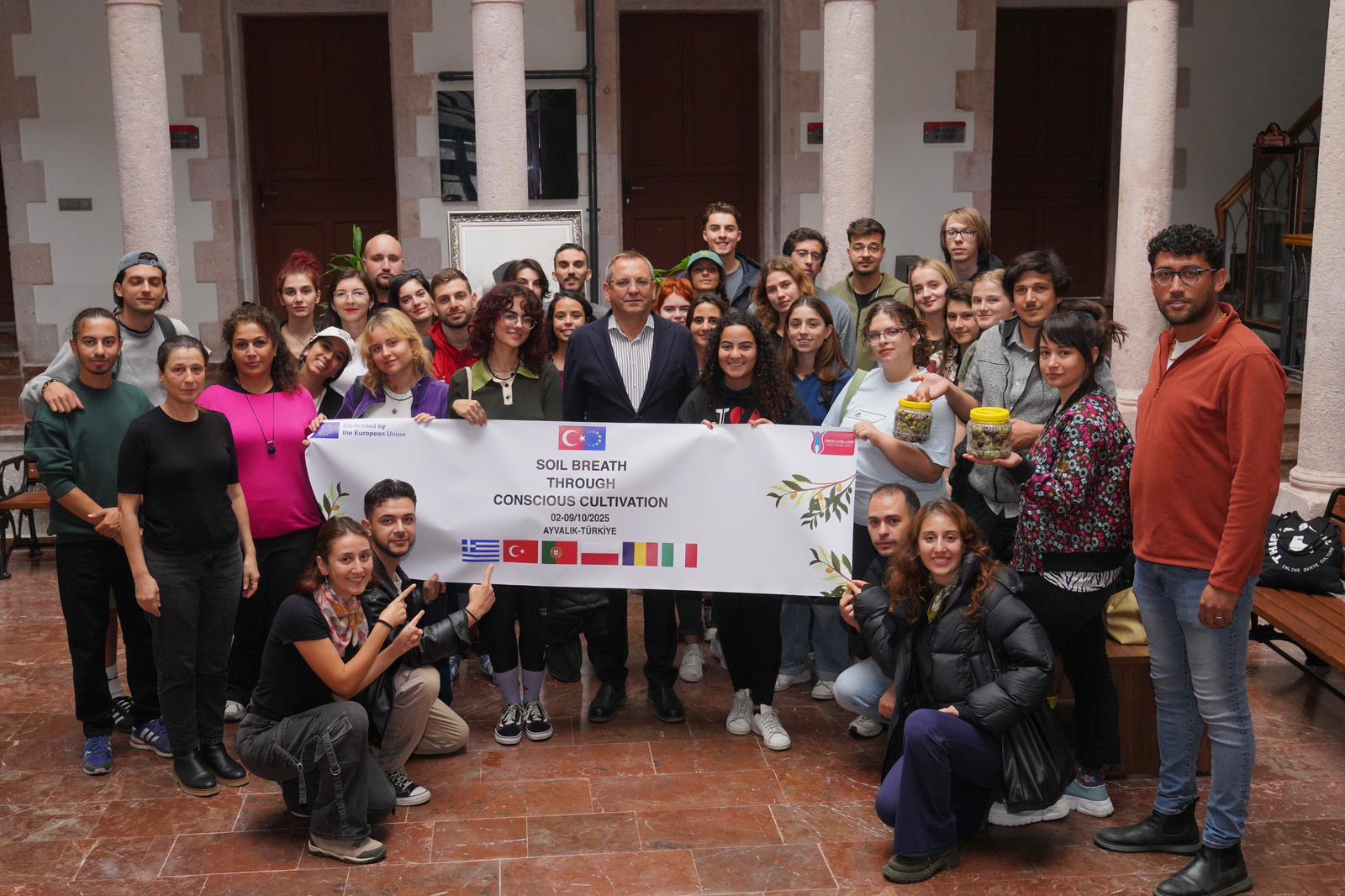 05-3 Ayvalık’ta Uluslararası Gençlik Projesi Kapsamında Zeytin Kültürü Deneyimi