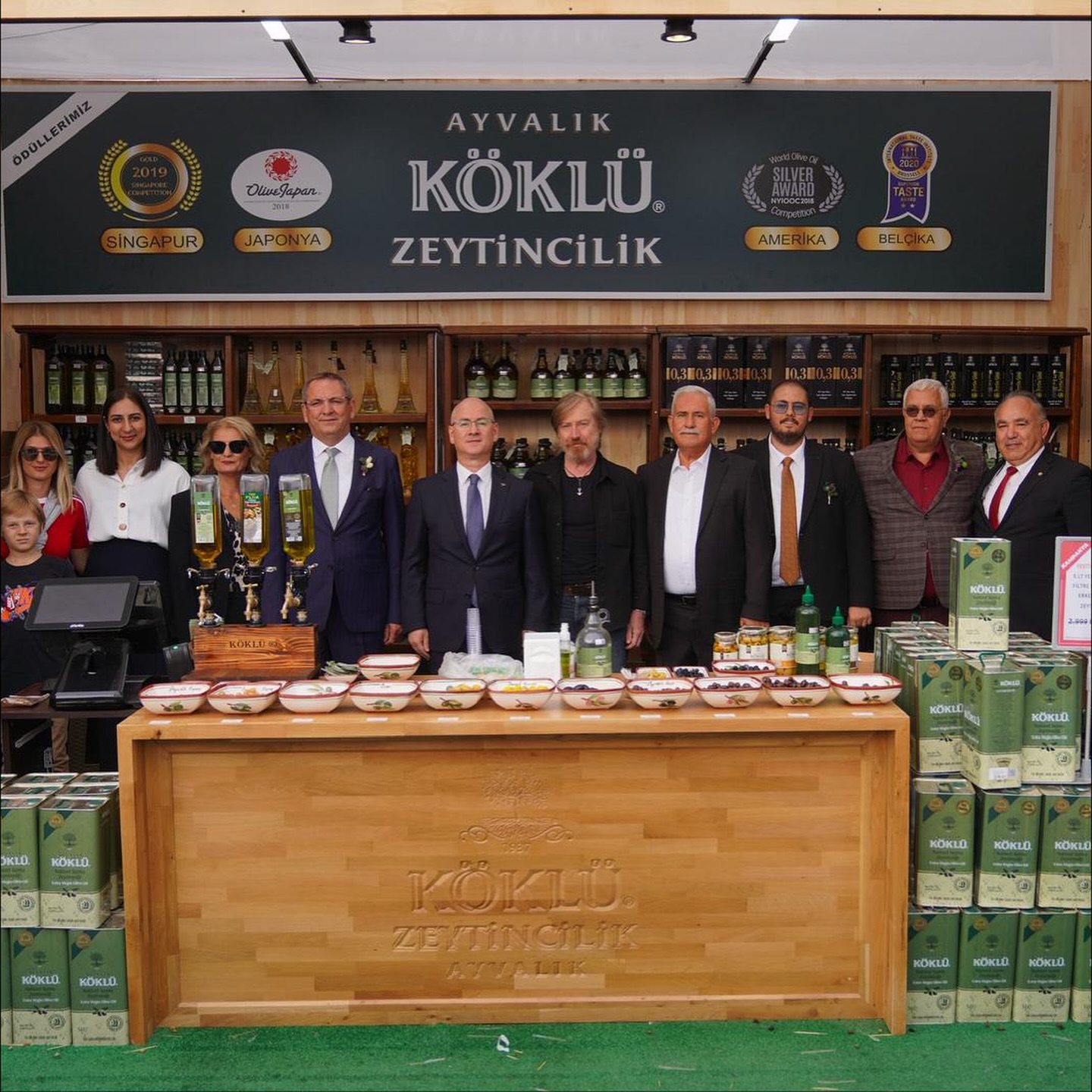 05-6 Ayvalık’ta Zeytin ve Zeytinyağı Büyük Festival Pazarı Açıldı.