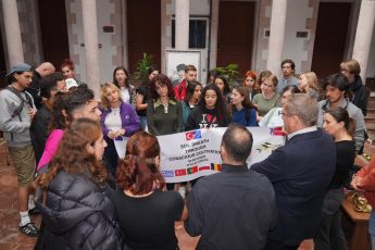 06-3-345x230 Ayvalık’ta Uluslararası Gençlik Projesi Kapsamında Zeytin Kültürü Deneyimi