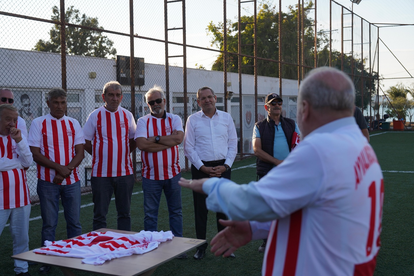 07-1 Başkan Ergin: “Ayvalıkgücü’nün efsanelerini rahmet ve özlemle anıyoruz”